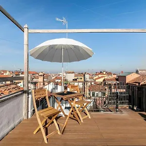 Ihomes Rialto-corte Del Calice-attico Vista Centro , Venice Italy